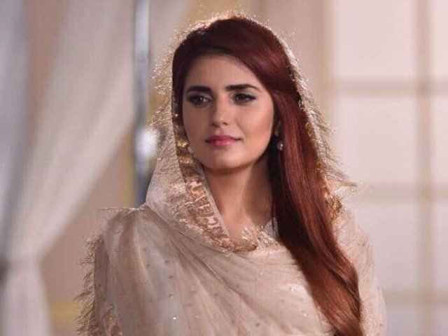 Pakistani Singer Momina Mustehsan recite Qaseeda Burda in Ra